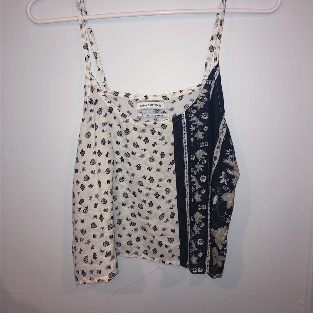 Urban outfitters tank size small